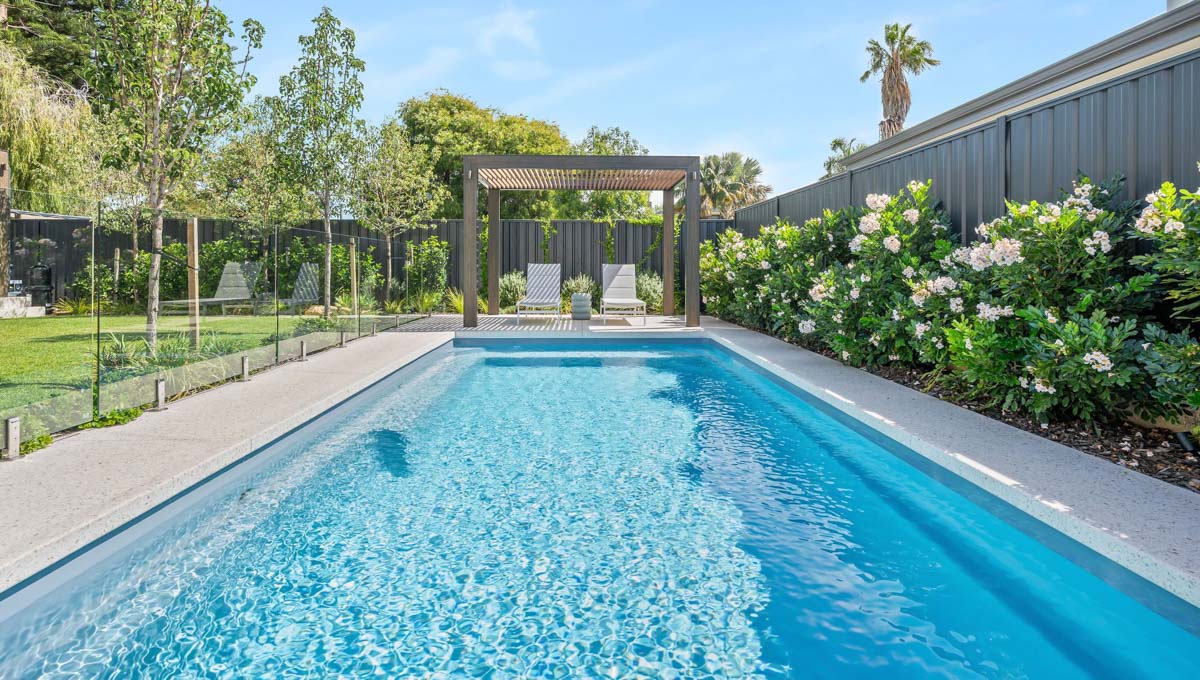 Billabong Hampton Grey Shimmer pool Melbourne